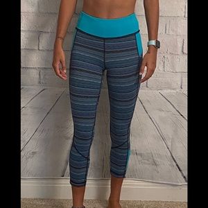Lululemon Turquoise Stripe Capri legging
